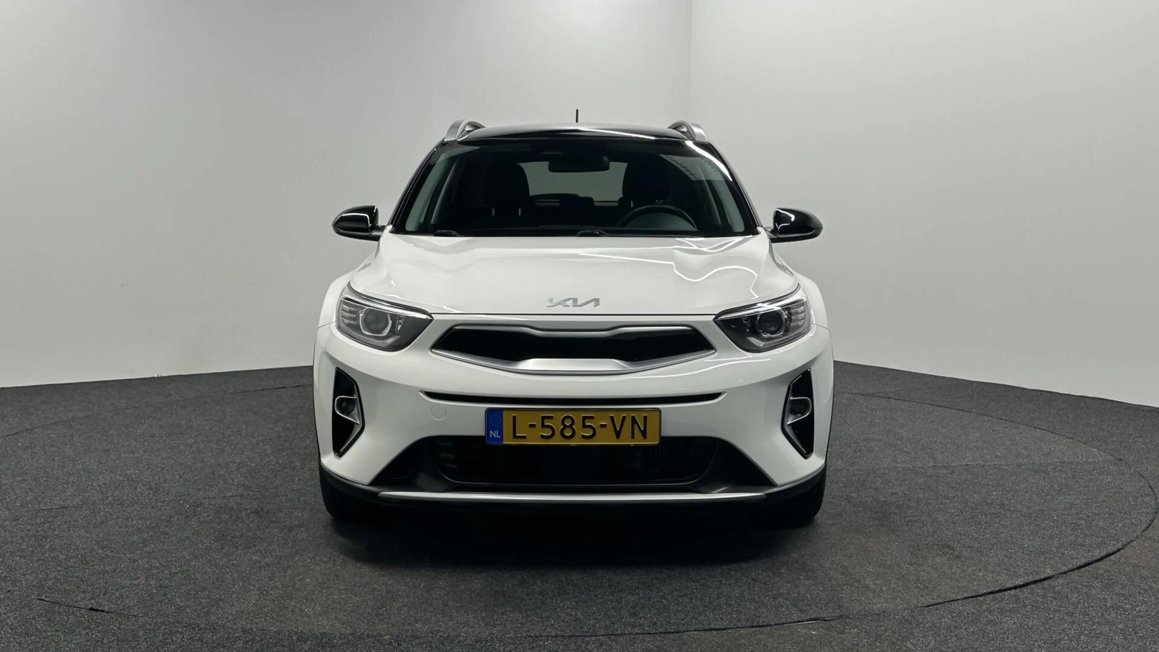 Kia Stonic 1.0 T-GDi MHEV DynamicLine TREKHAAK CAMERA CARPLAY — photo 6