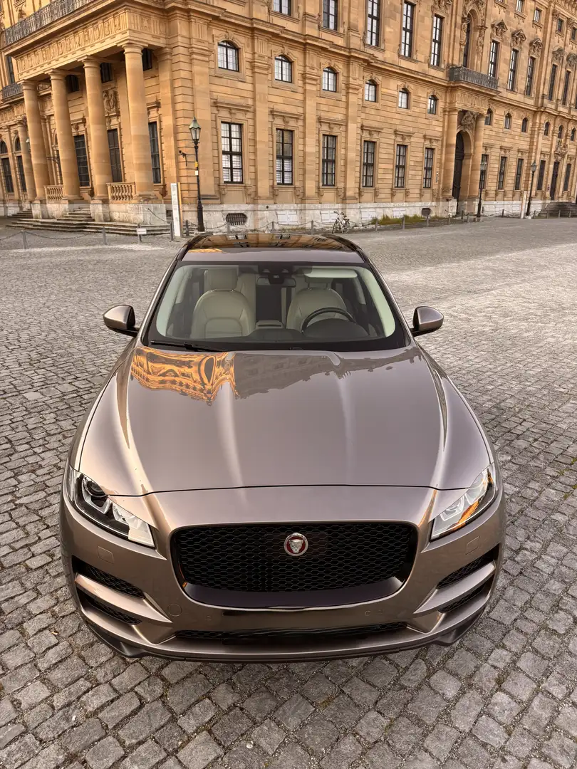 Jaguar F-Pace 30d AWD Portfolio - 2