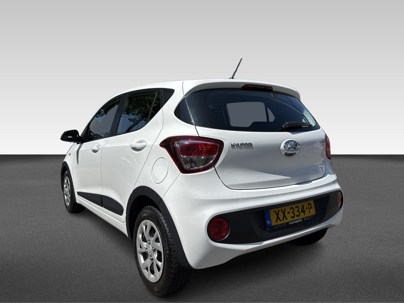 Hyundai i10 1.0i Comfort — photo 3