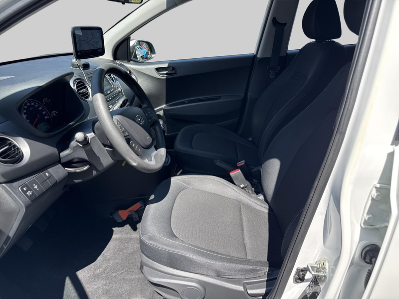Hyundai i10 1.0i Comfort — photo 12