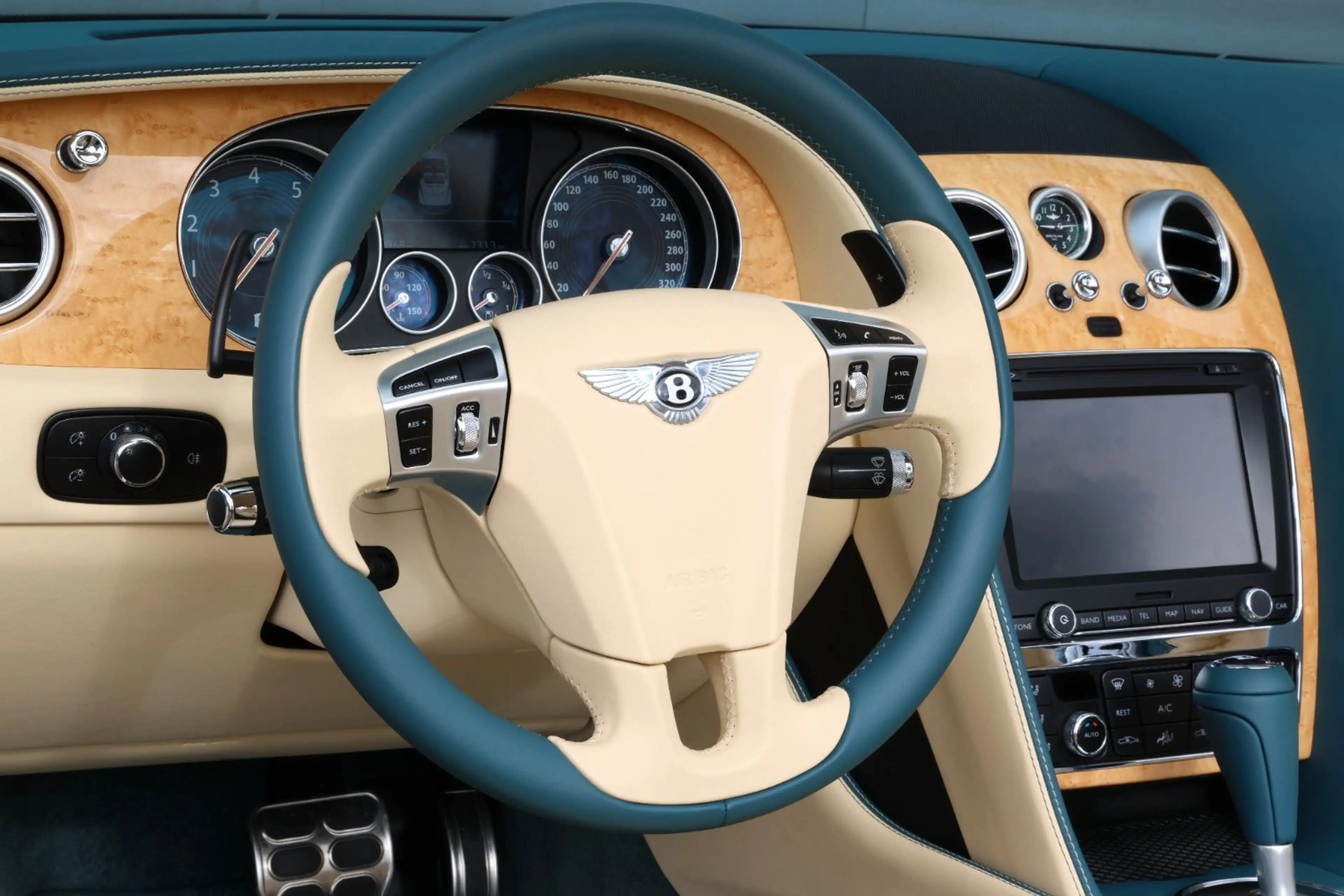 Bentley Continental GT 6.0 W12 4WD Automatik Convertible — photo 13
