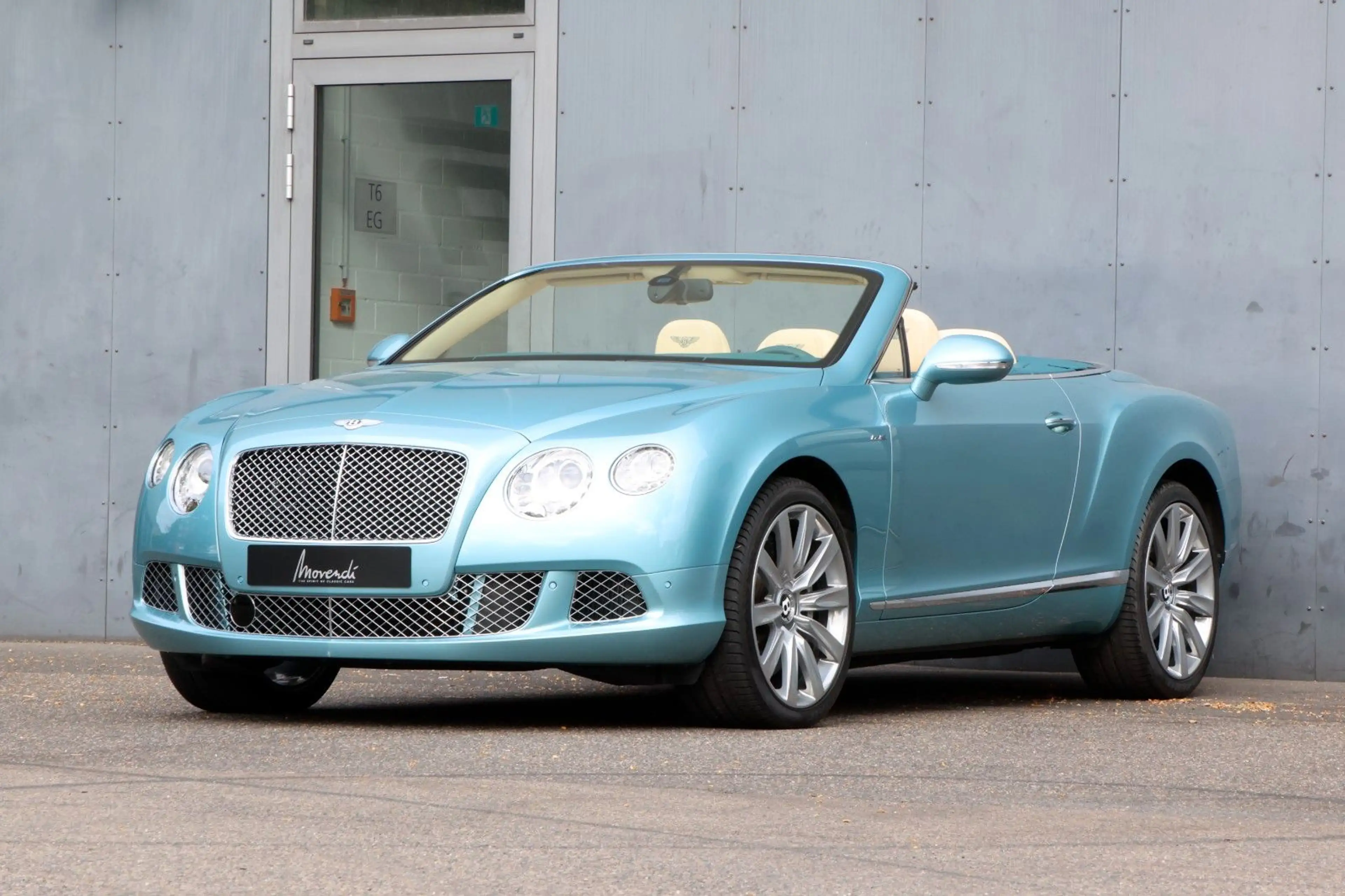 Bentley Continental GT 6.0 W12 4WD Automatik Convertible — photo 9