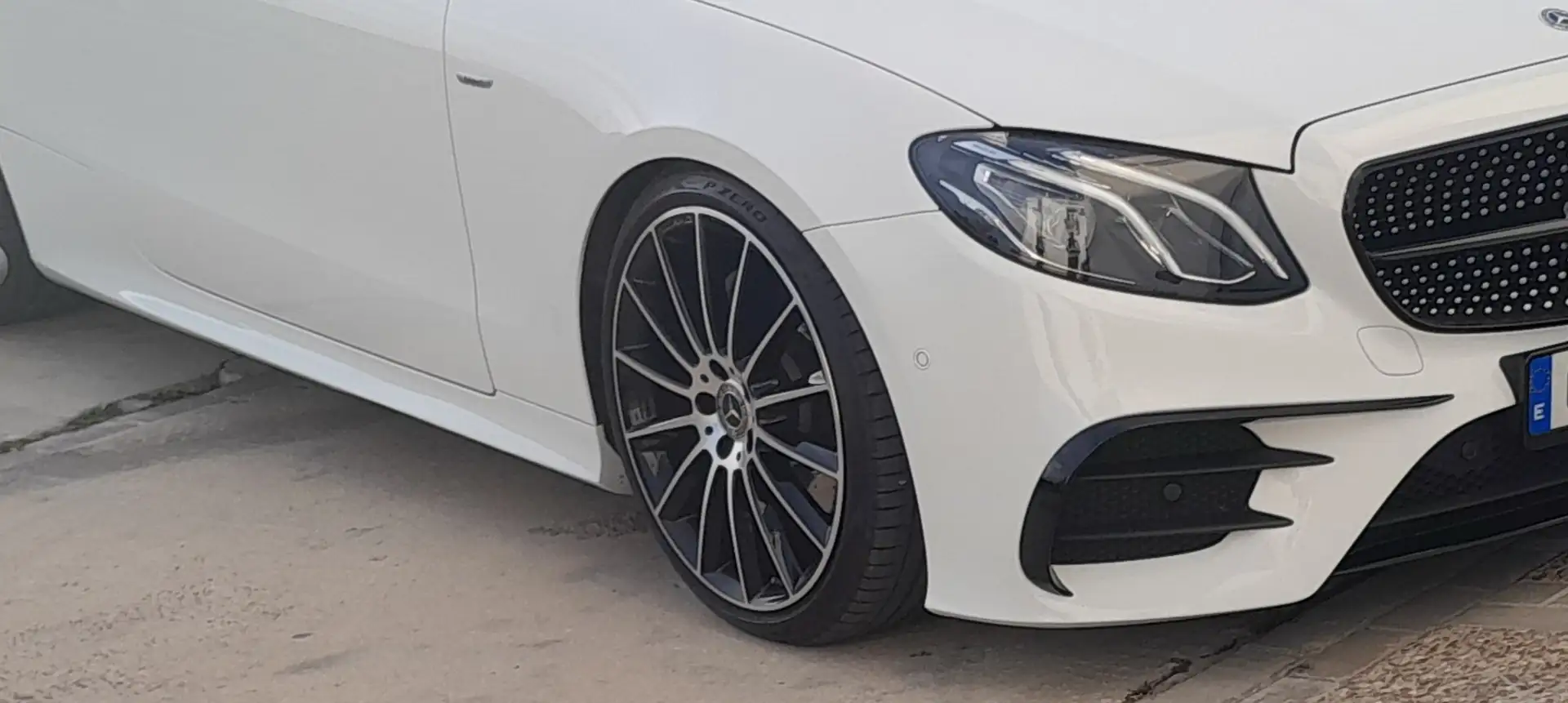 Mercedes-Benz E 200 E COUPE BLACK EDITION Blanco - 2