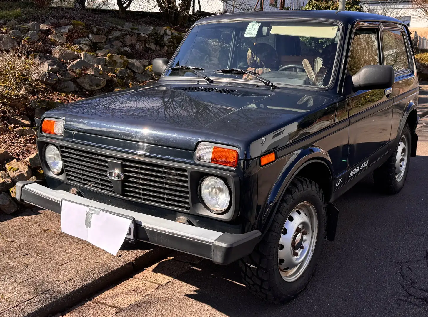 Lada Taiga Basis 4x4 - 1