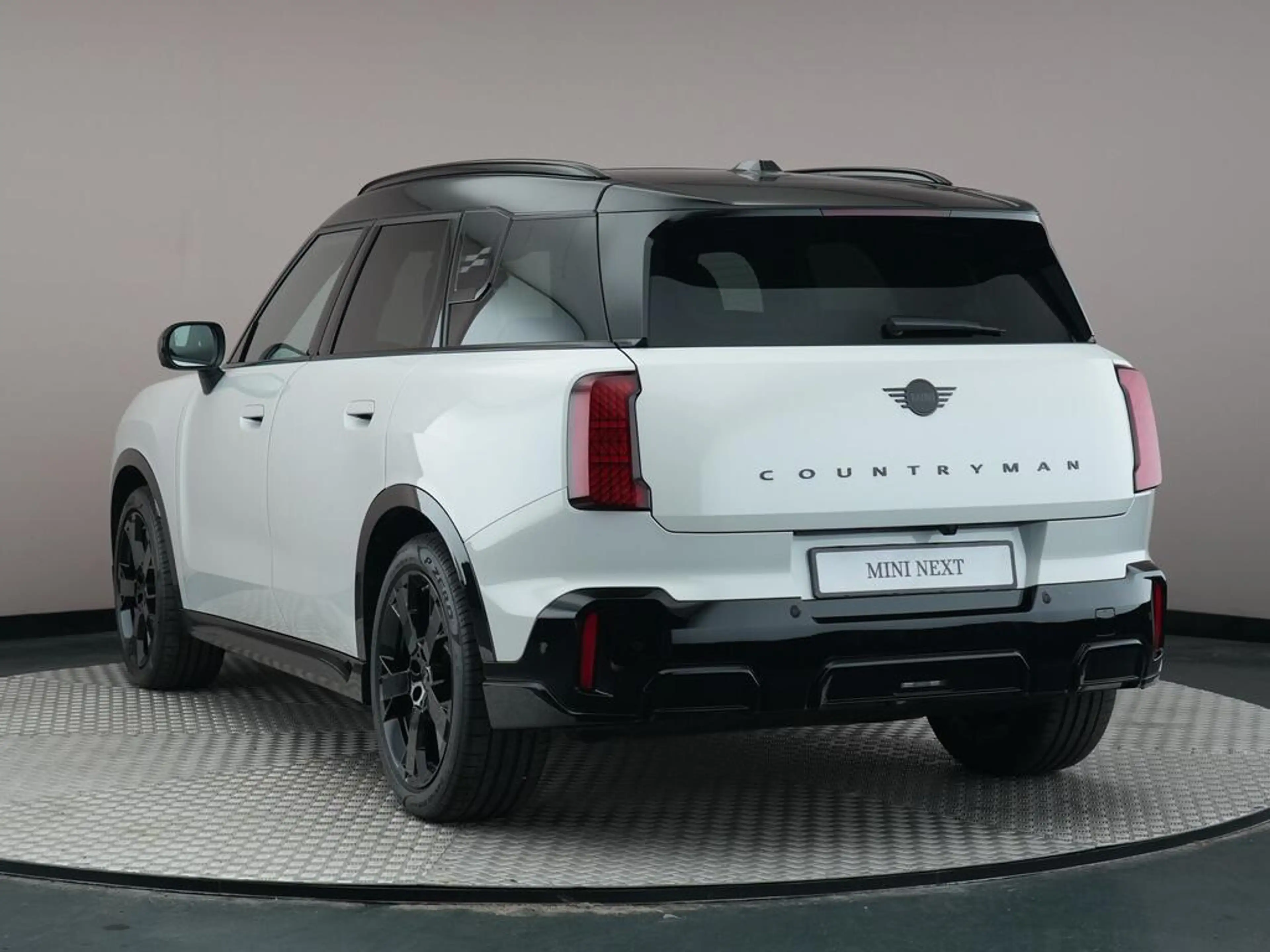 MINI Countryman E | Pakket L + John Cooper Works Uitvoering — photo 8
