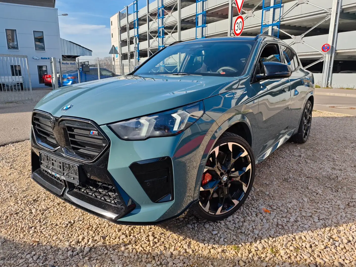 BMW X2 M35i xDrive Pro/Pano/MSitze/360°/AHK/21"/NP80 Vert - 1