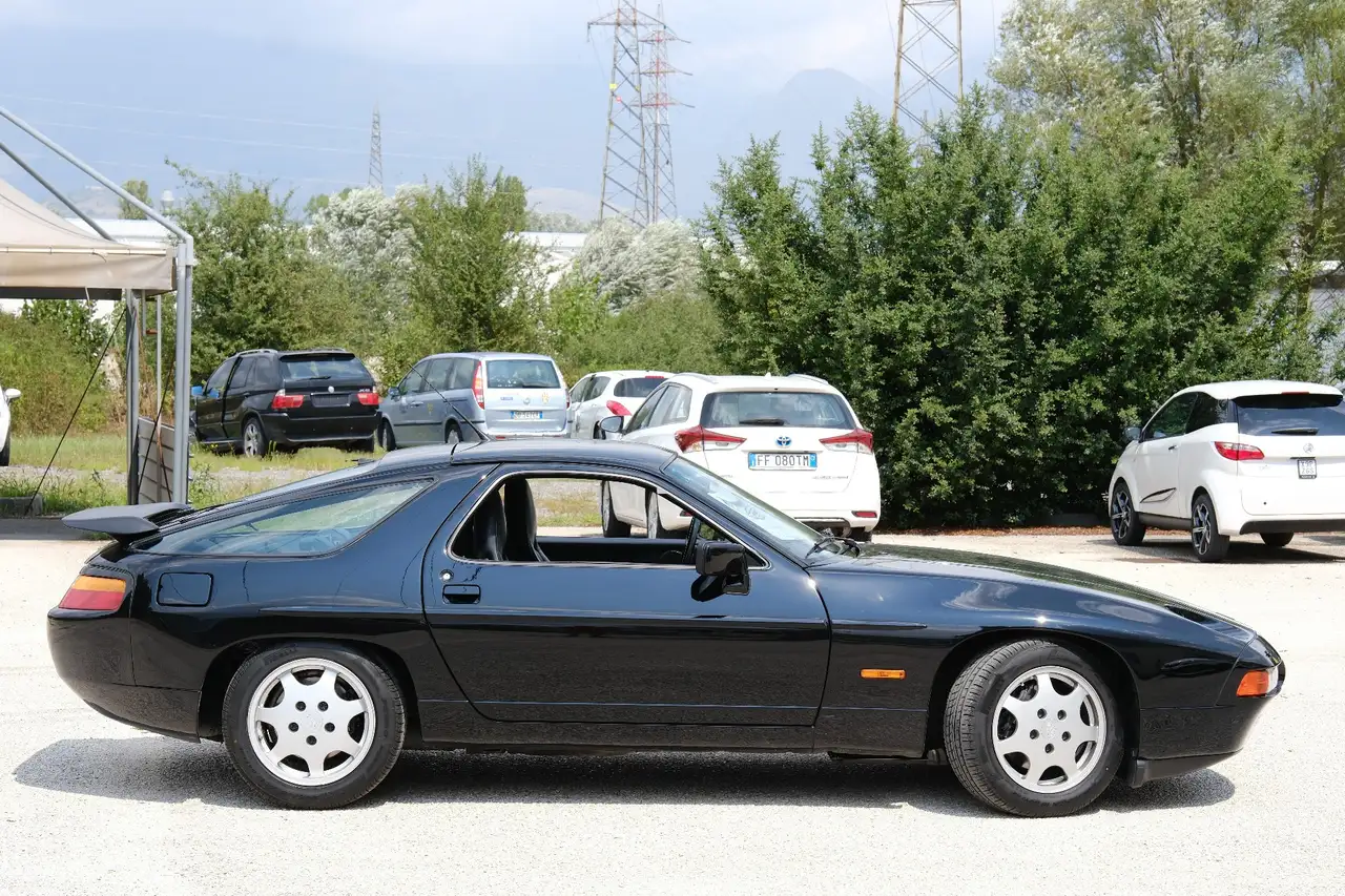 Porsche 928 5.0 GT, foto 5