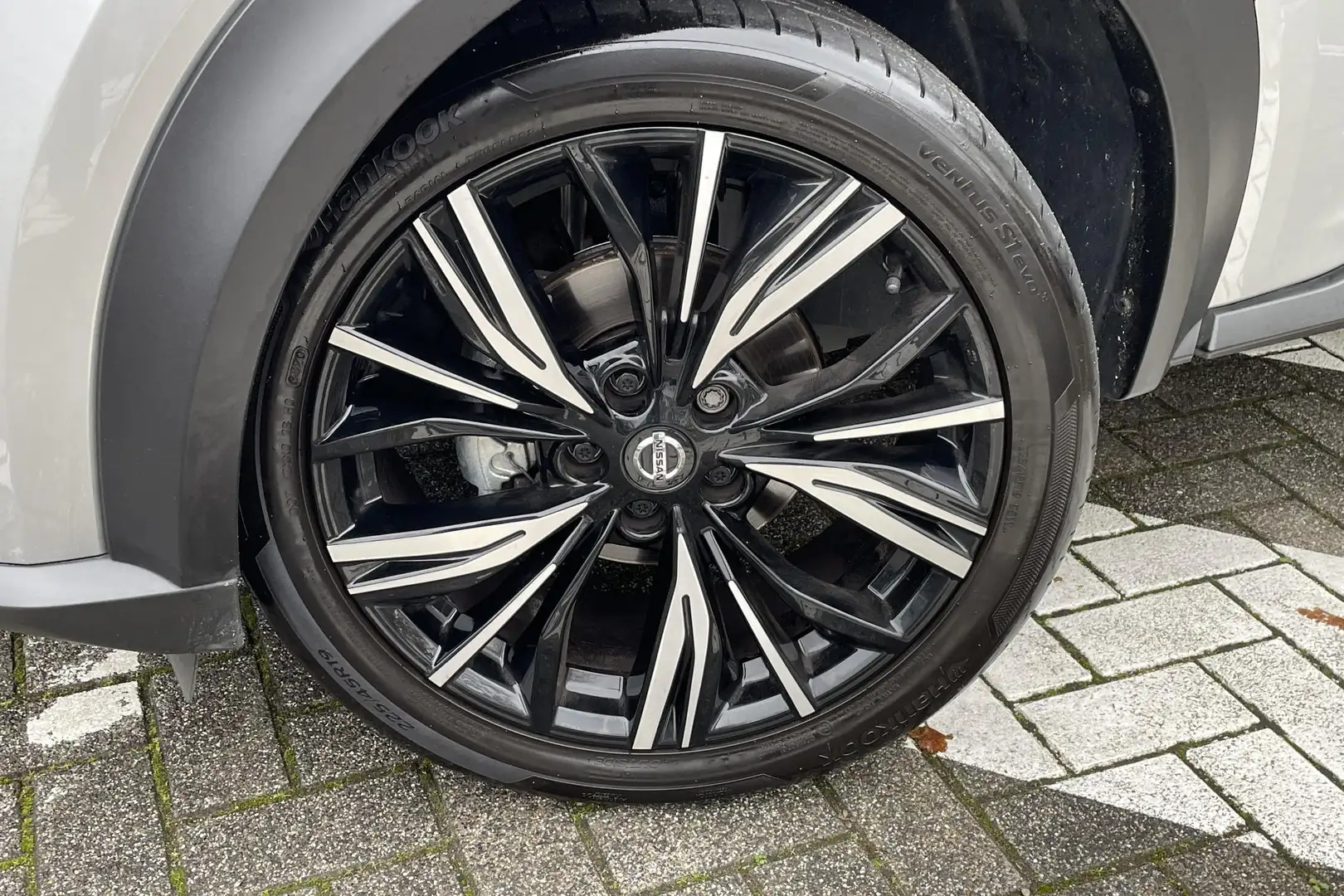 Nissan Juke 1.0 DIG-T N-Design | AUTOMAAT | 1ste EIGENAAR / NL Gris - 2