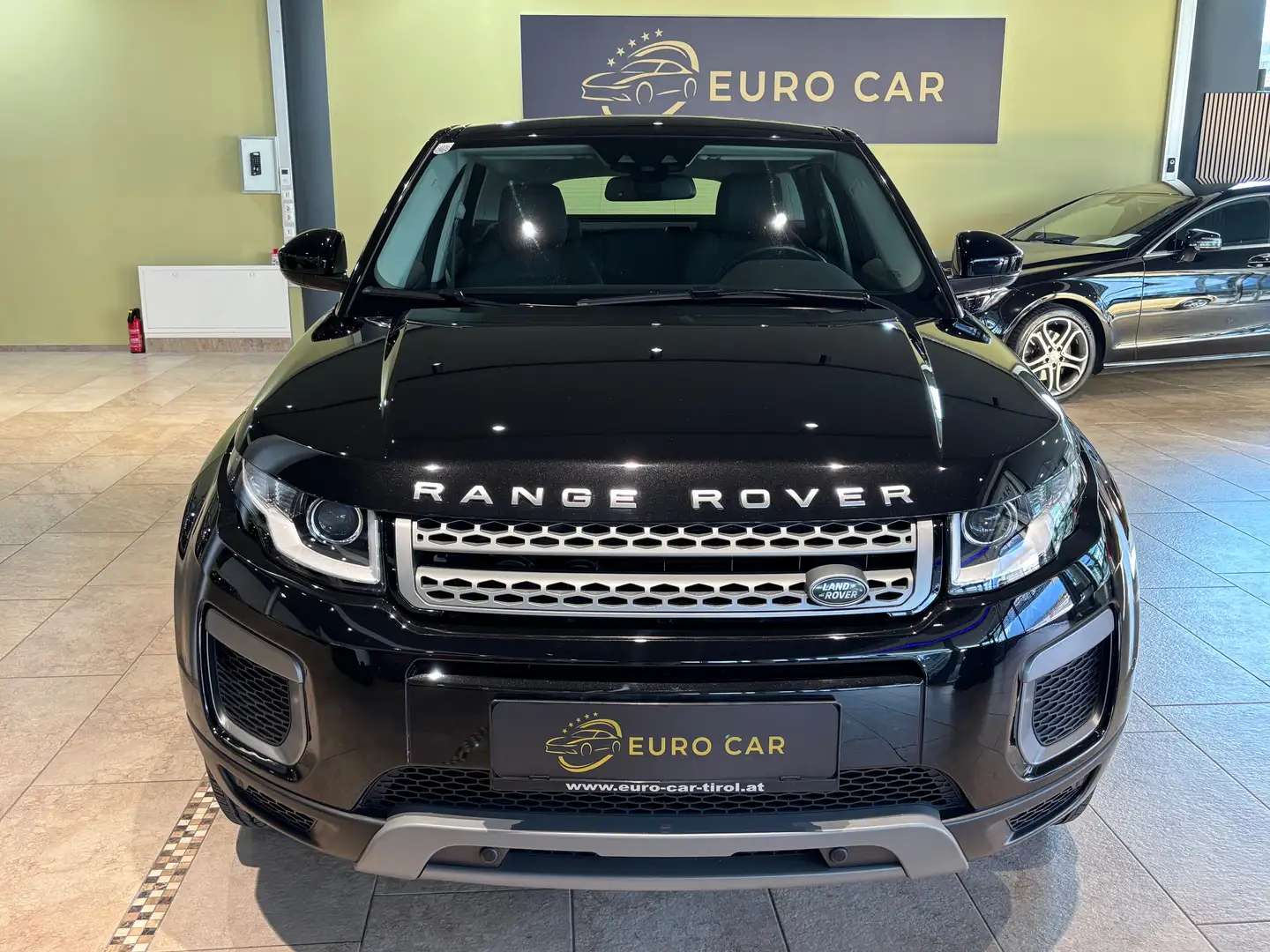 Land Rover Range Rover Evoque Pure 2,0 TD4 e-Capability Schwarz - 1