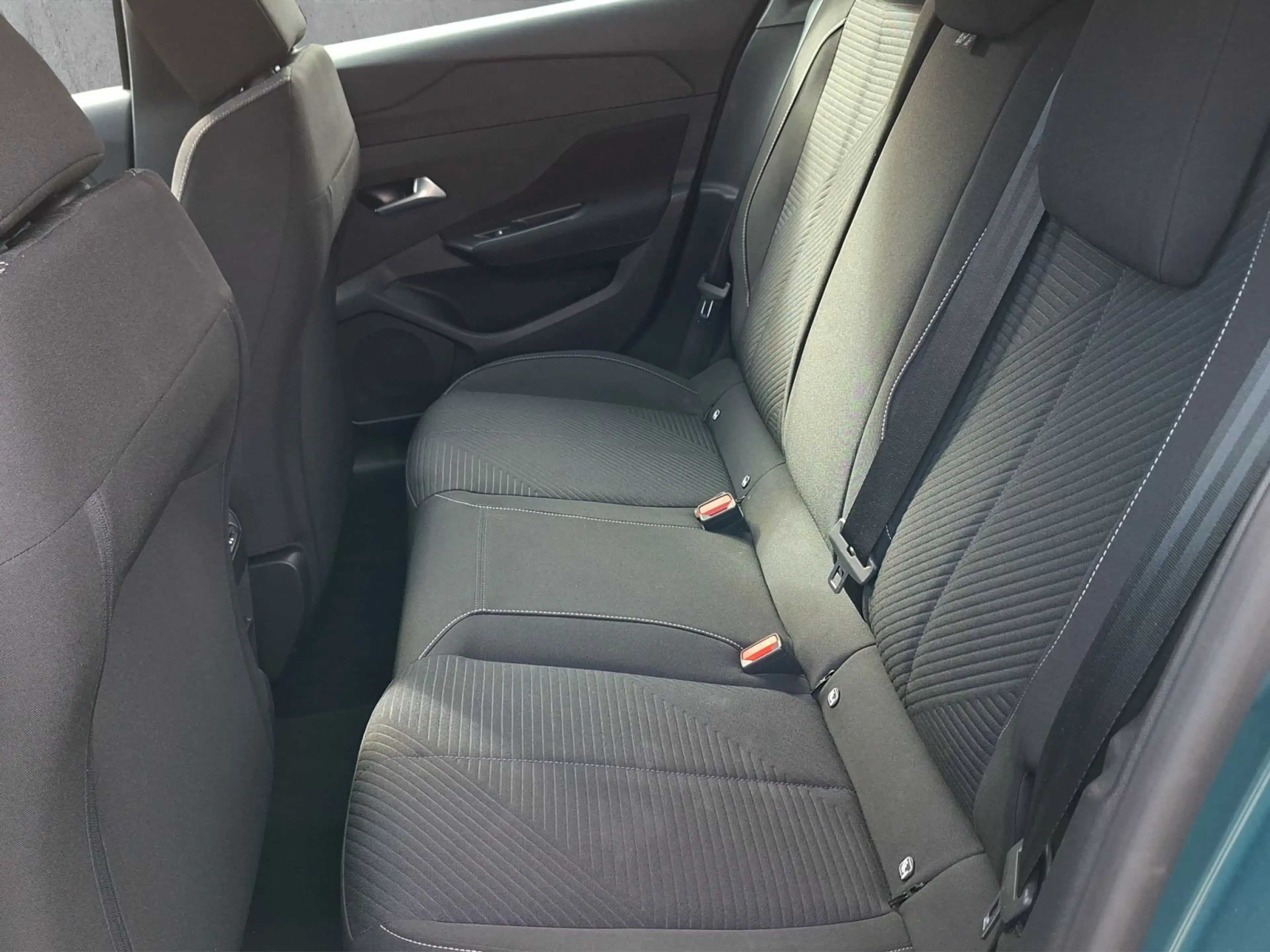 Peugeot 308 SW Active Pack Pure Tech — photo 13