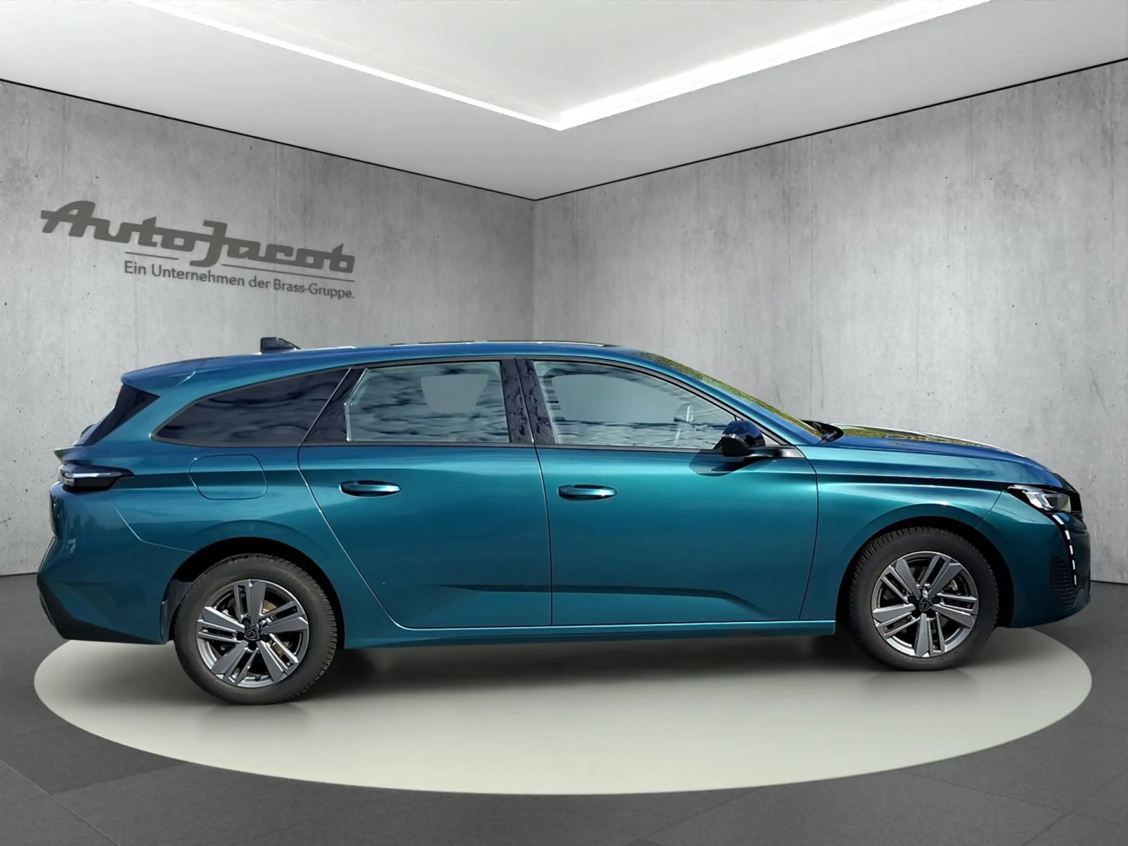 Peugeot 308 SW Active Pack Pure Tech — photo 6