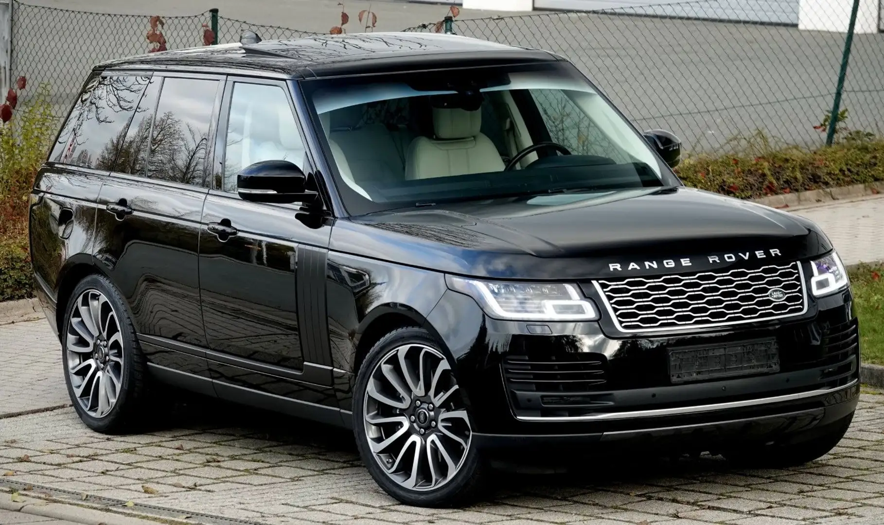 Land Rover Range Rover *VOGUE* BLACK PAKET* GARANTIE* AHK* Schwarz - 1