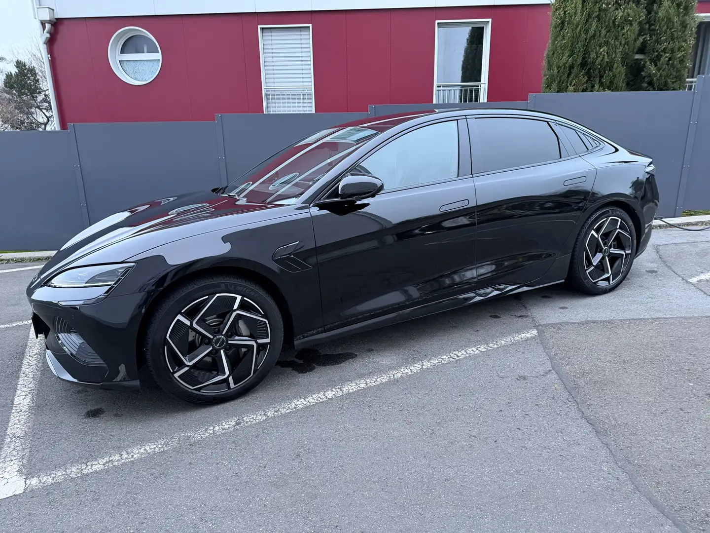 BYD Seal Seal Excellence Österreich Paket 82,5kWh AWD Excellence Österreich Paket Schwarz - 2