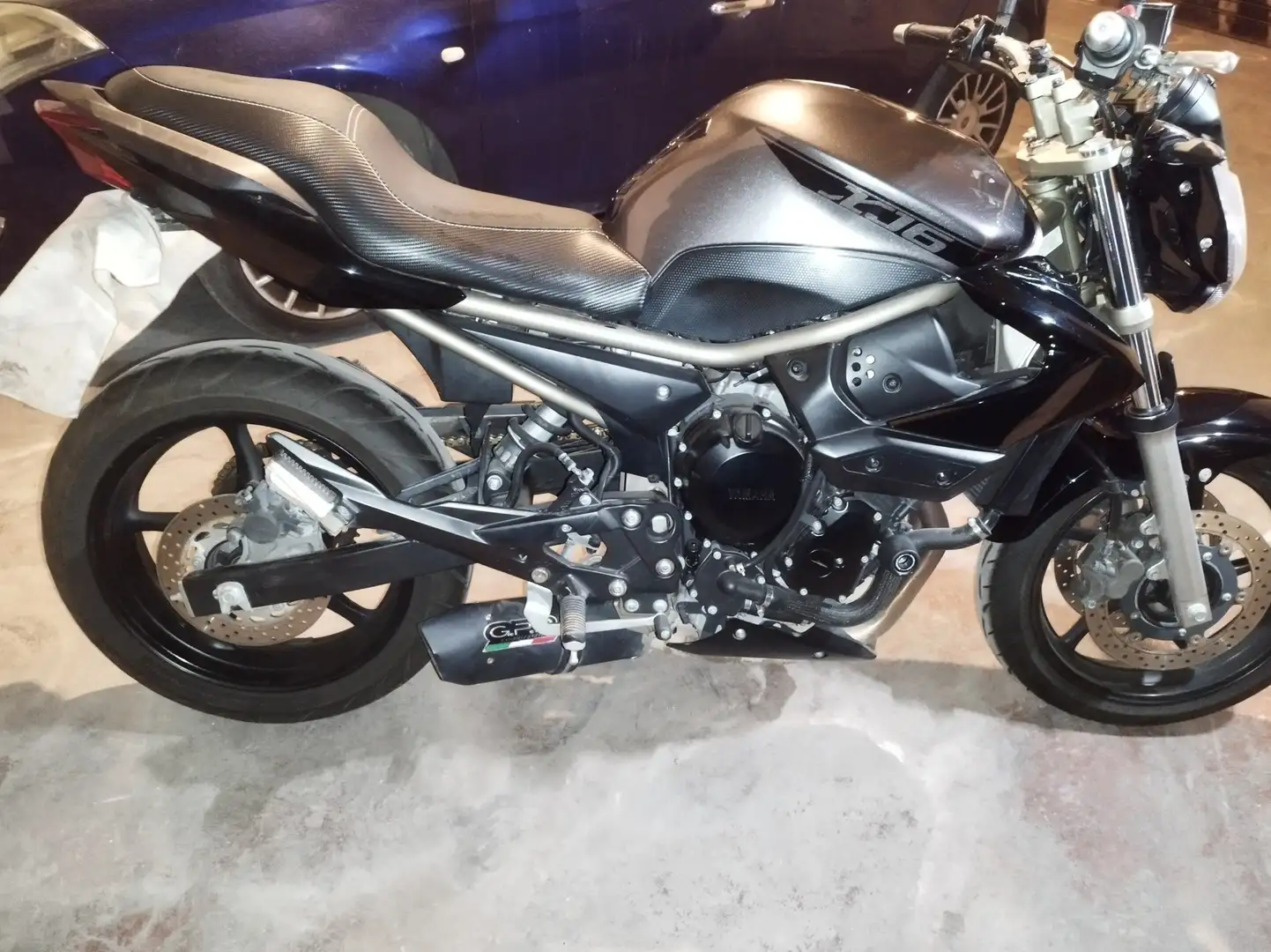 Yamaha XJ 600 Nero - 2