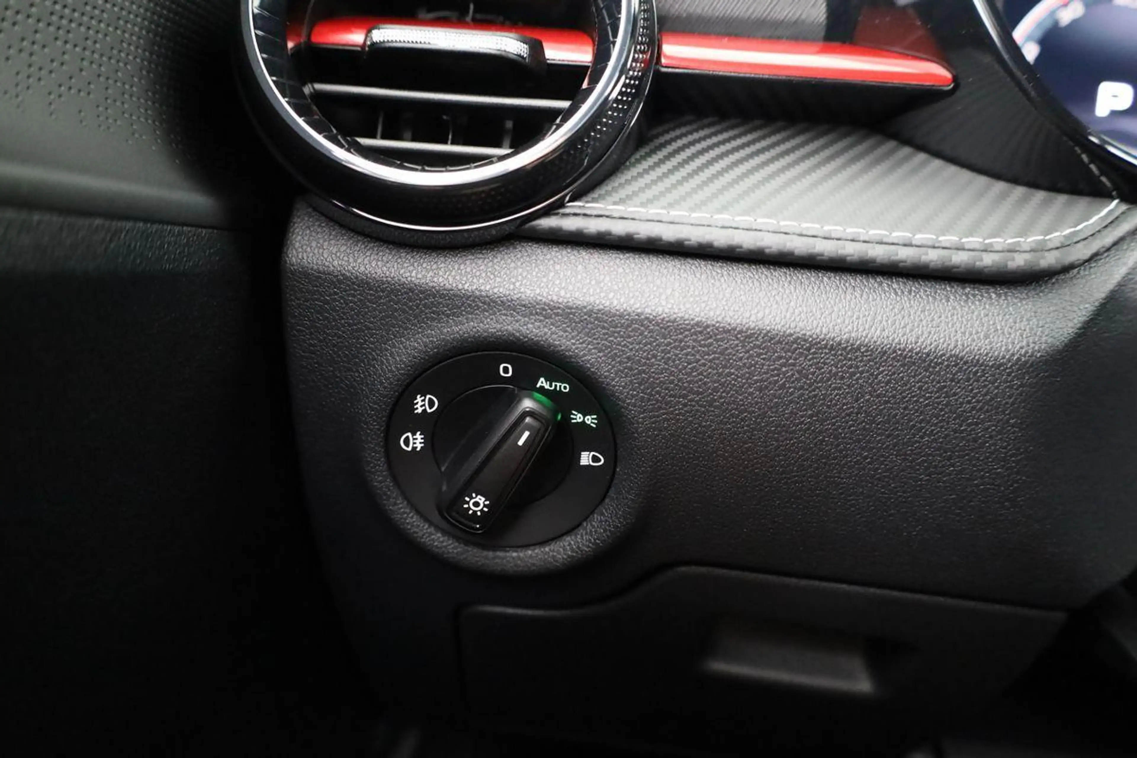 Skoda Fabia Monte Carlo 1.5 TSI DSG Carlo, Ladeboden, LED, ... — photo 8