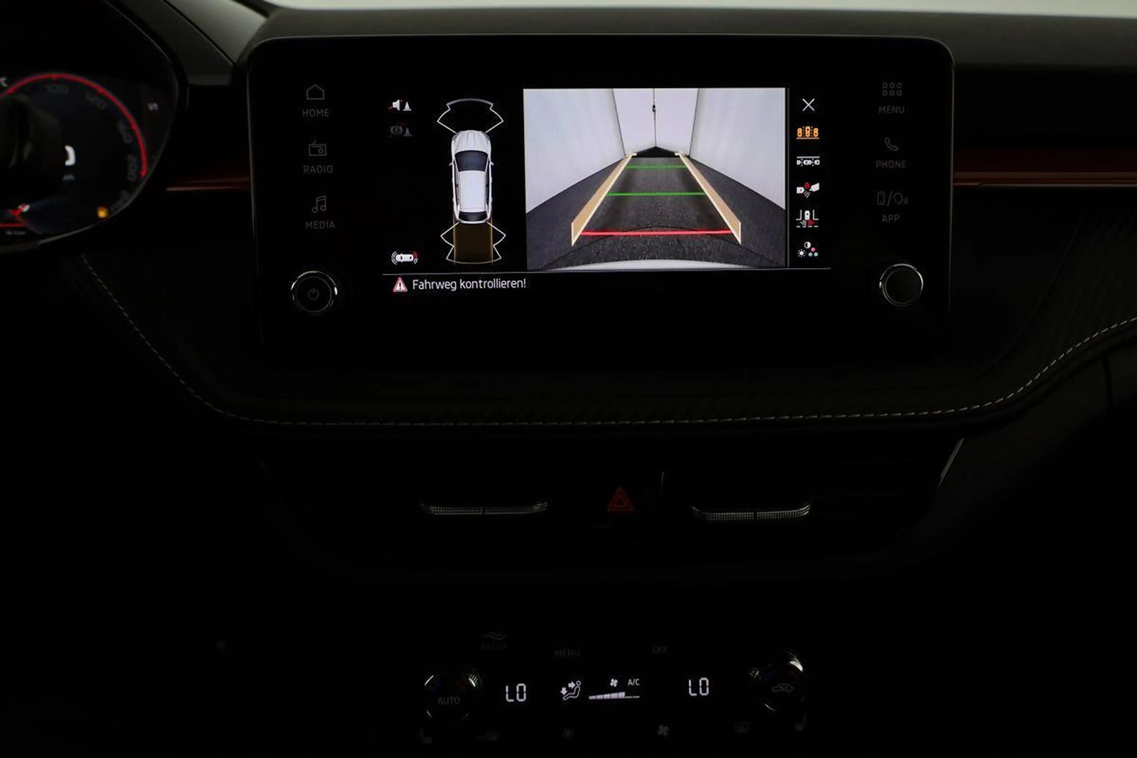 Skoda Fabia Monte Carlo 1.5 TSI DSG Carlo, Ladeboden, LED, ... — photo 6