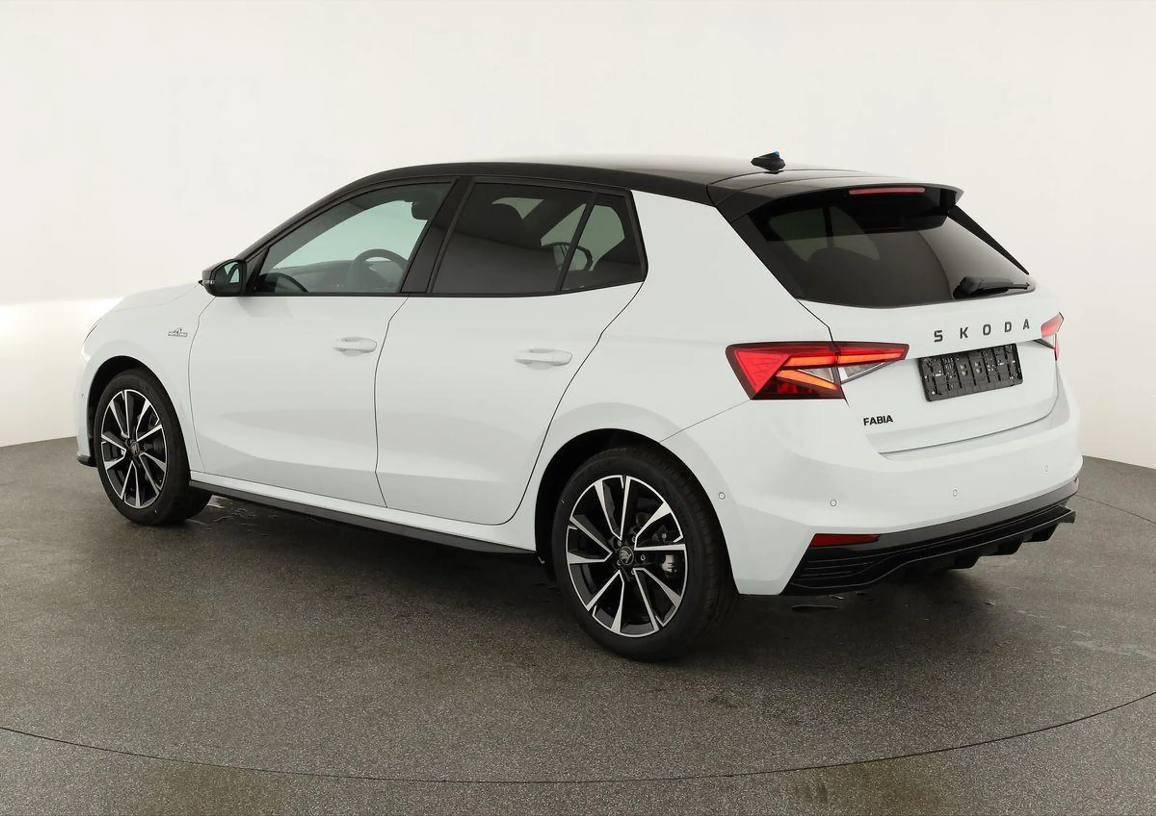 Skoda Fabia Monte Carlo 1.5 TSI DSG Carlo, Ladeboden, LED, ... — photo 3