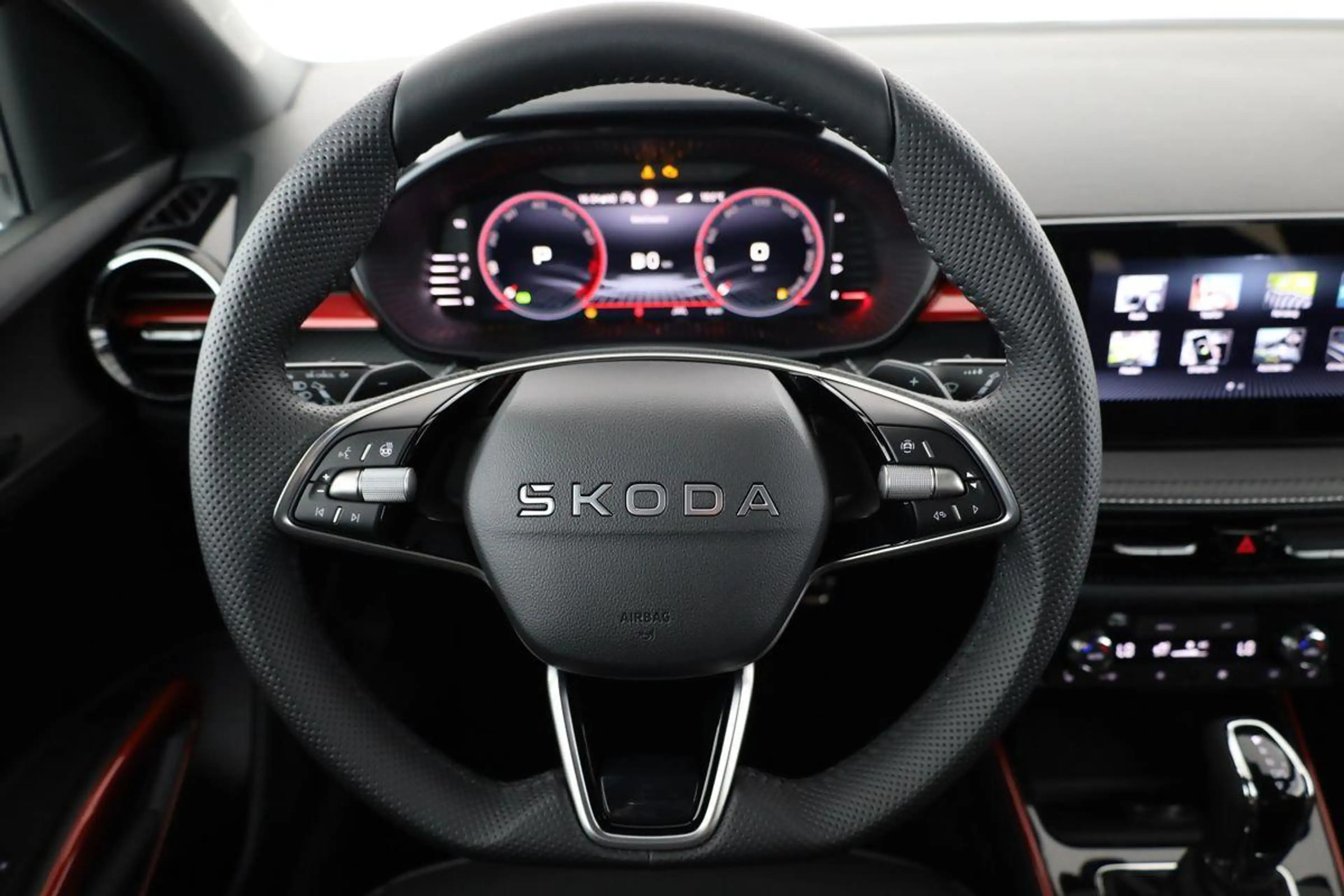 Skoda Fabia Monte Carlo 1.5 TSI DSG Carlo, Ladeboden, LED, ... — photo 5