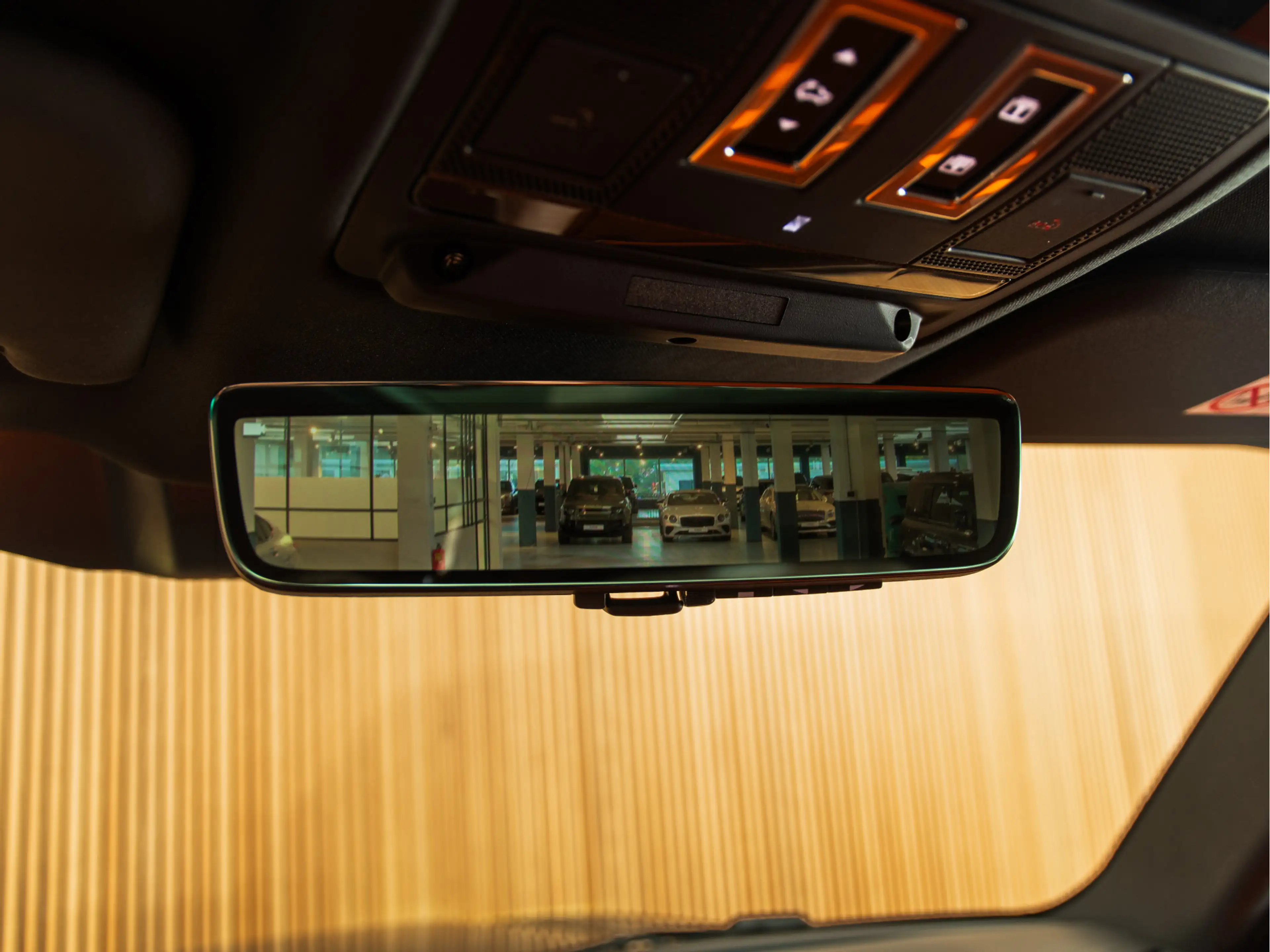 Land Rover Defender 110 2.0 P300e 110 X-Dynamic HSE HERMES KLEUR LEDER — photo 32