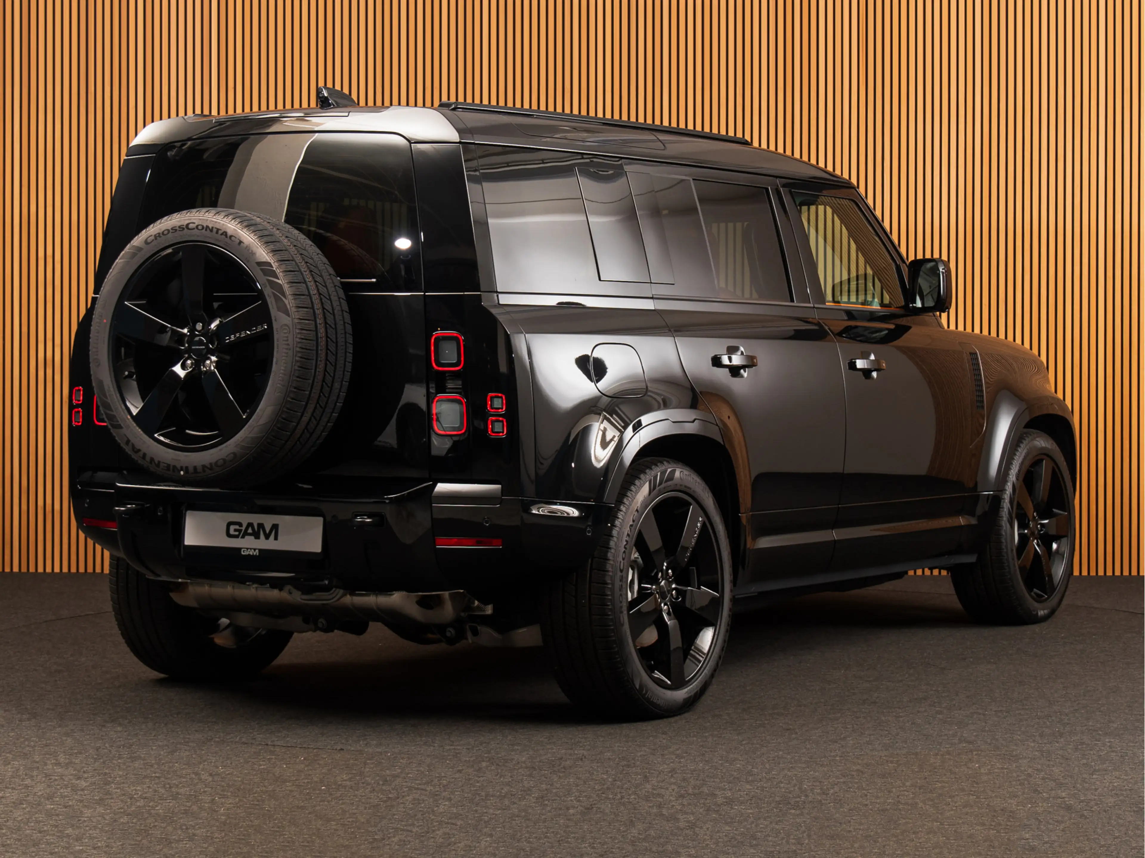Land Rover Defender 110 2.0 P300e 110 X-Dynamic HSE HERMES KLEUR LEDER — photo 5