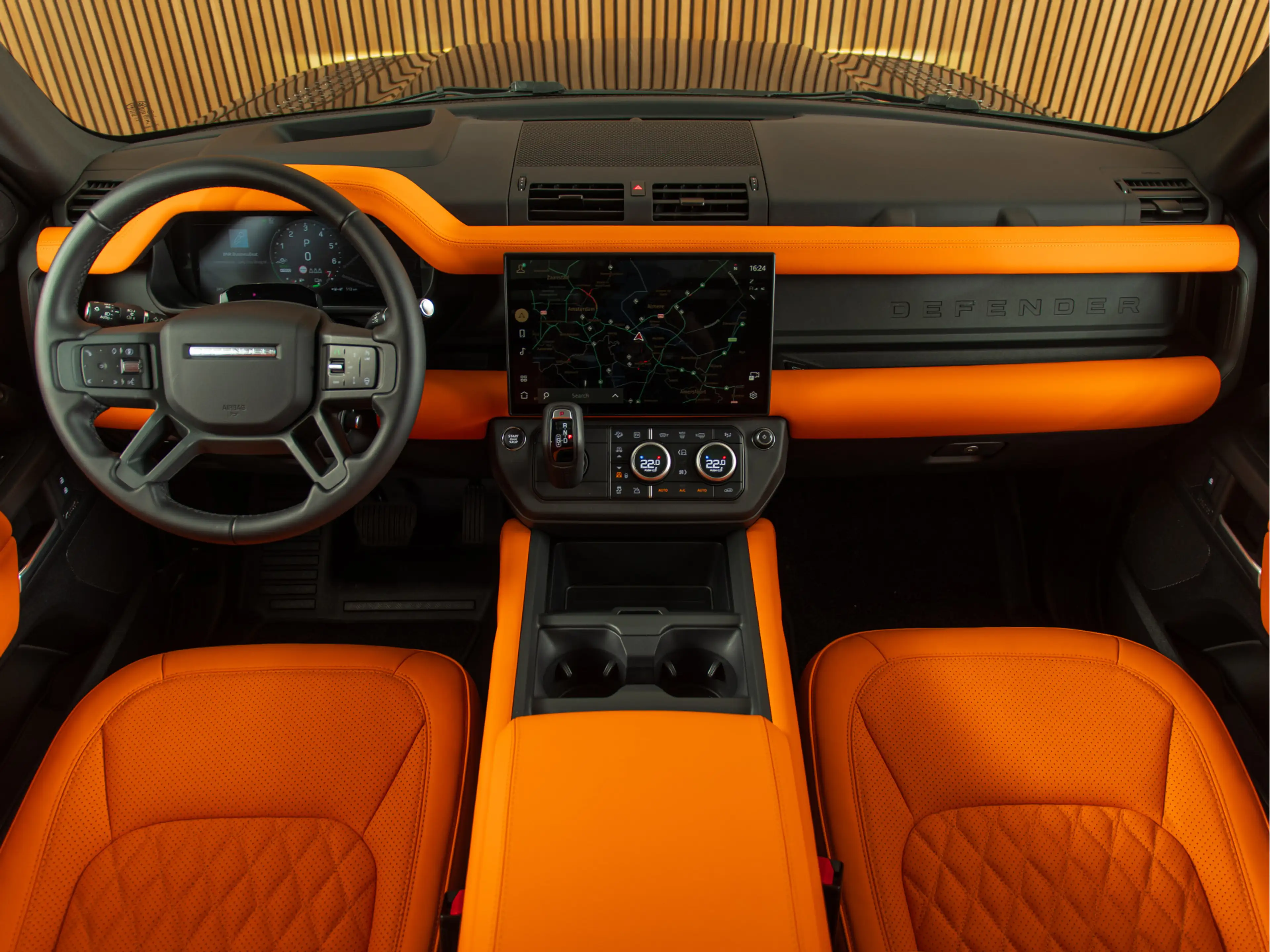 Land Rover Defender 110 2.0 P300e 110 X-Dynamic HSE HERMES KLEUR LEDER — photo 11