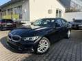 BMW 320 i*xDrive*AHK*Schiebedach*Metallic*Standhzg*uv Schwarz - thumbnail 1