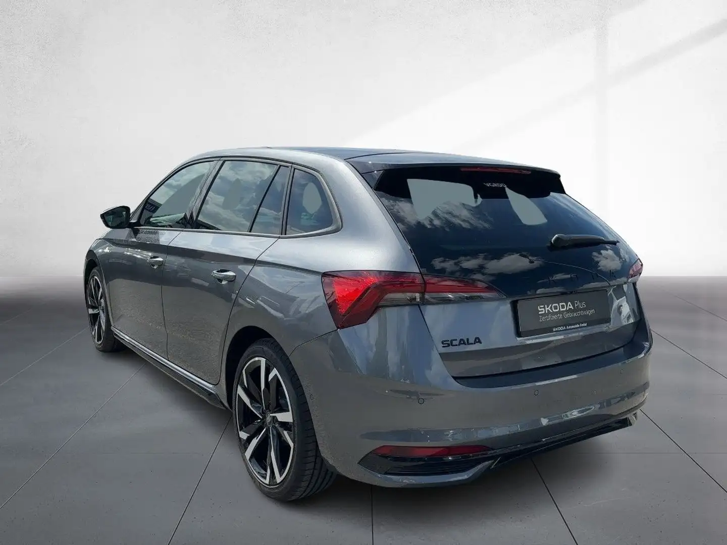 Skoda Scala Monte Carlo 1.5 TSI DSG *NAVI SOUNDSYSTEM* Grijs - 2