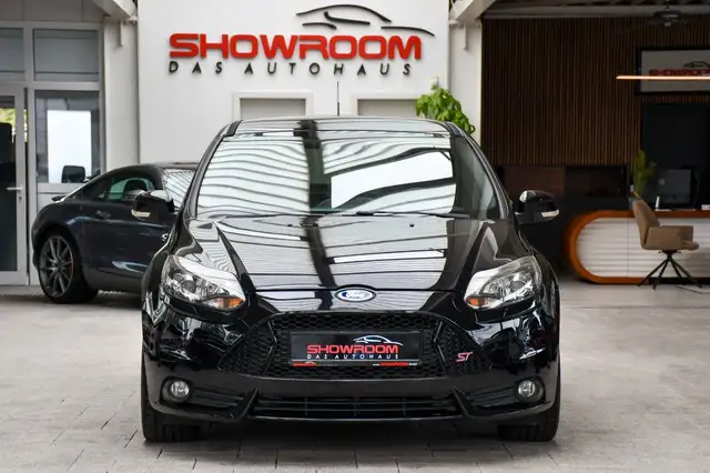 Ford Focus view 5