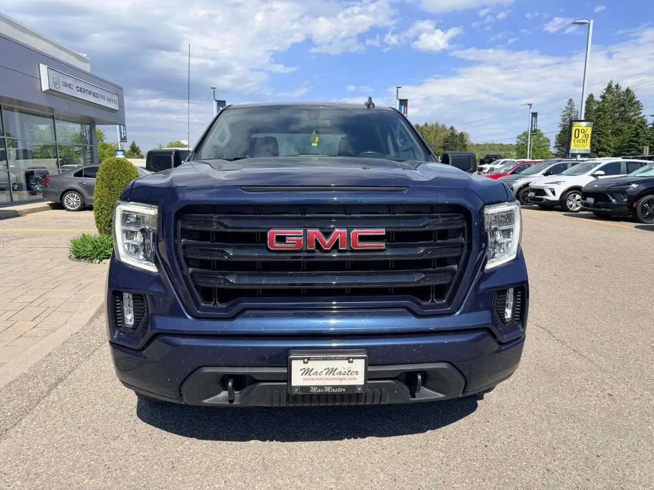 GMC Sierra 1500 photo GMC Sierra 1500