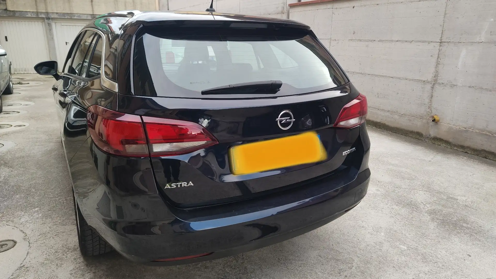 Opel Astra Sports Tourer 1.4 t Dynamic ecoM 110cv - 1