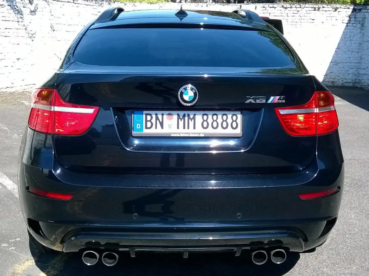 BMW X6 M WBSGZ010X0LJ54127 Zwart - 1