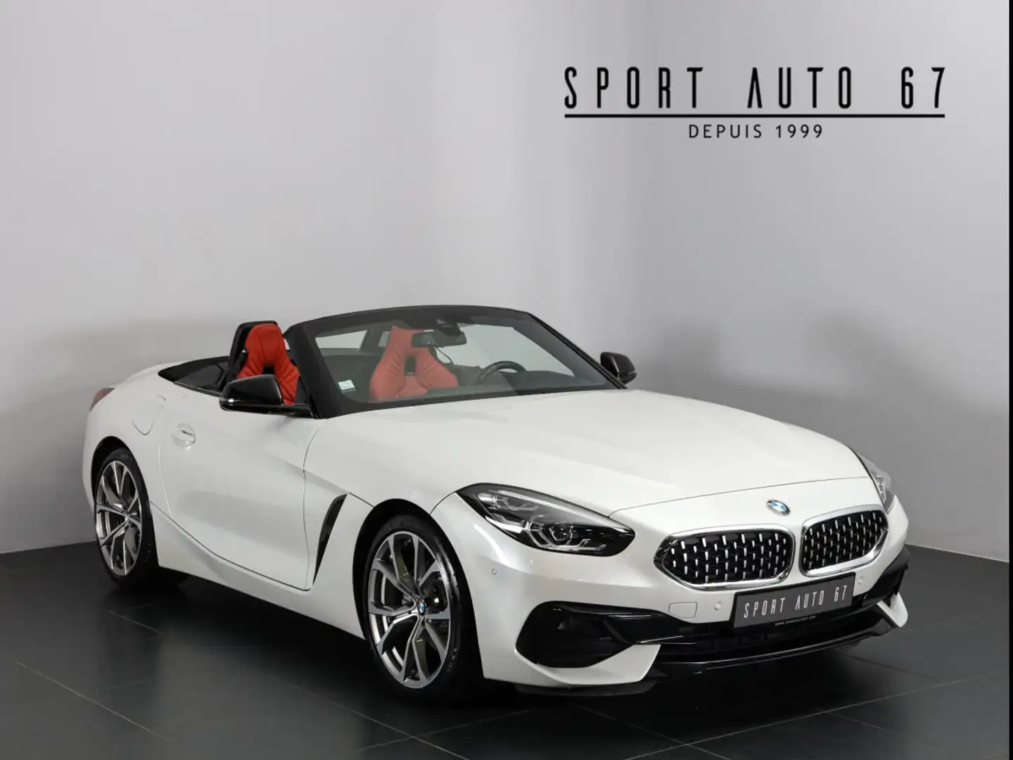 BMW Z4 20 I 197 CH 4 cylindres 2.0L Turbo Blanc - 1