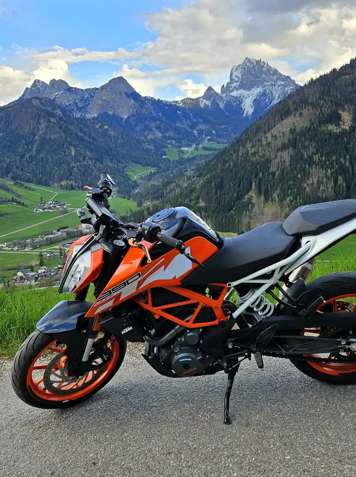 KTM 390 Duke