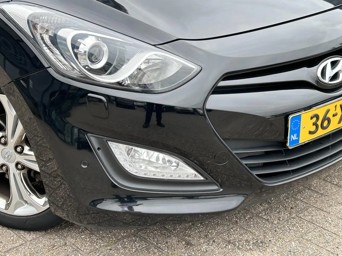 Hyundai i30 1.6 GDI i-Catcher BJ`12 NAP NL Schuifdak Luxe uitv Noir - 2