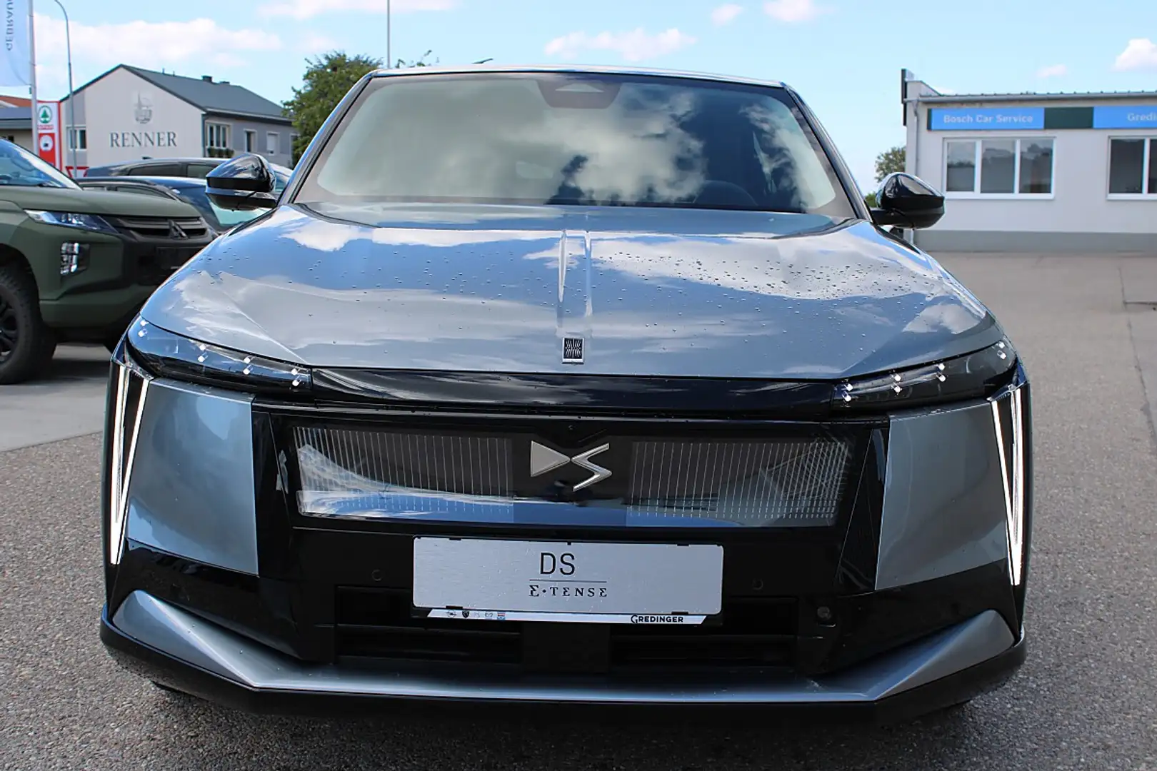 DS Automobiles N°8 DS N8 Long Range 97,2kWh Etoile Aut. Grau - 2