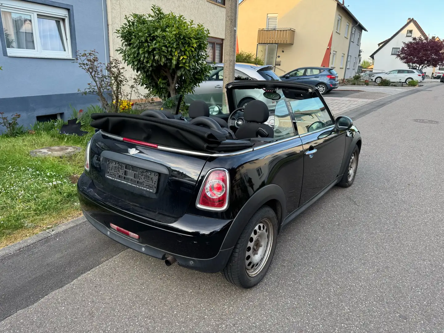 MINI One Cabrio - 1