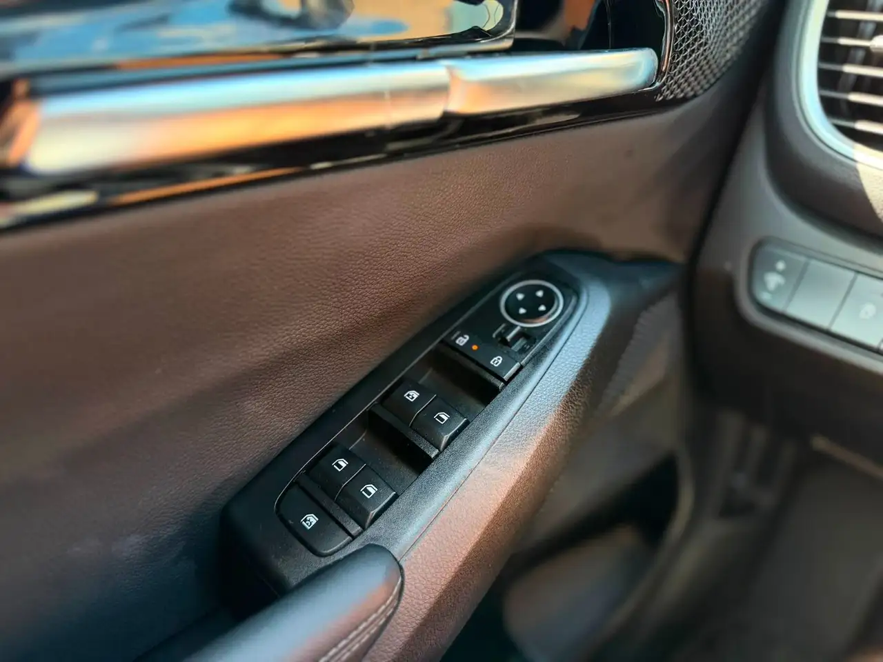 Kia Seltos снимка Kia Seltos