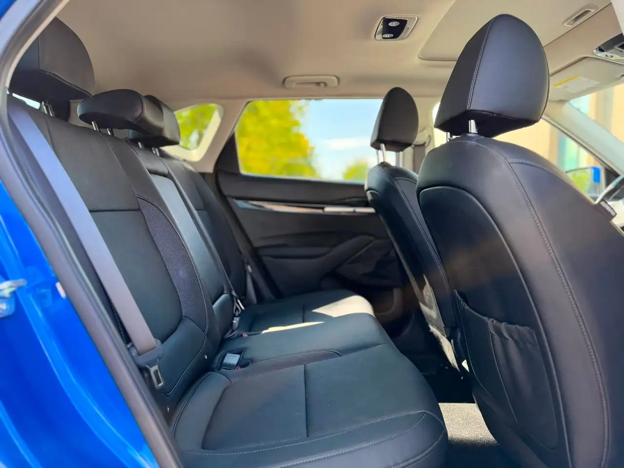 Kia Seltos снимка Kia Seltos