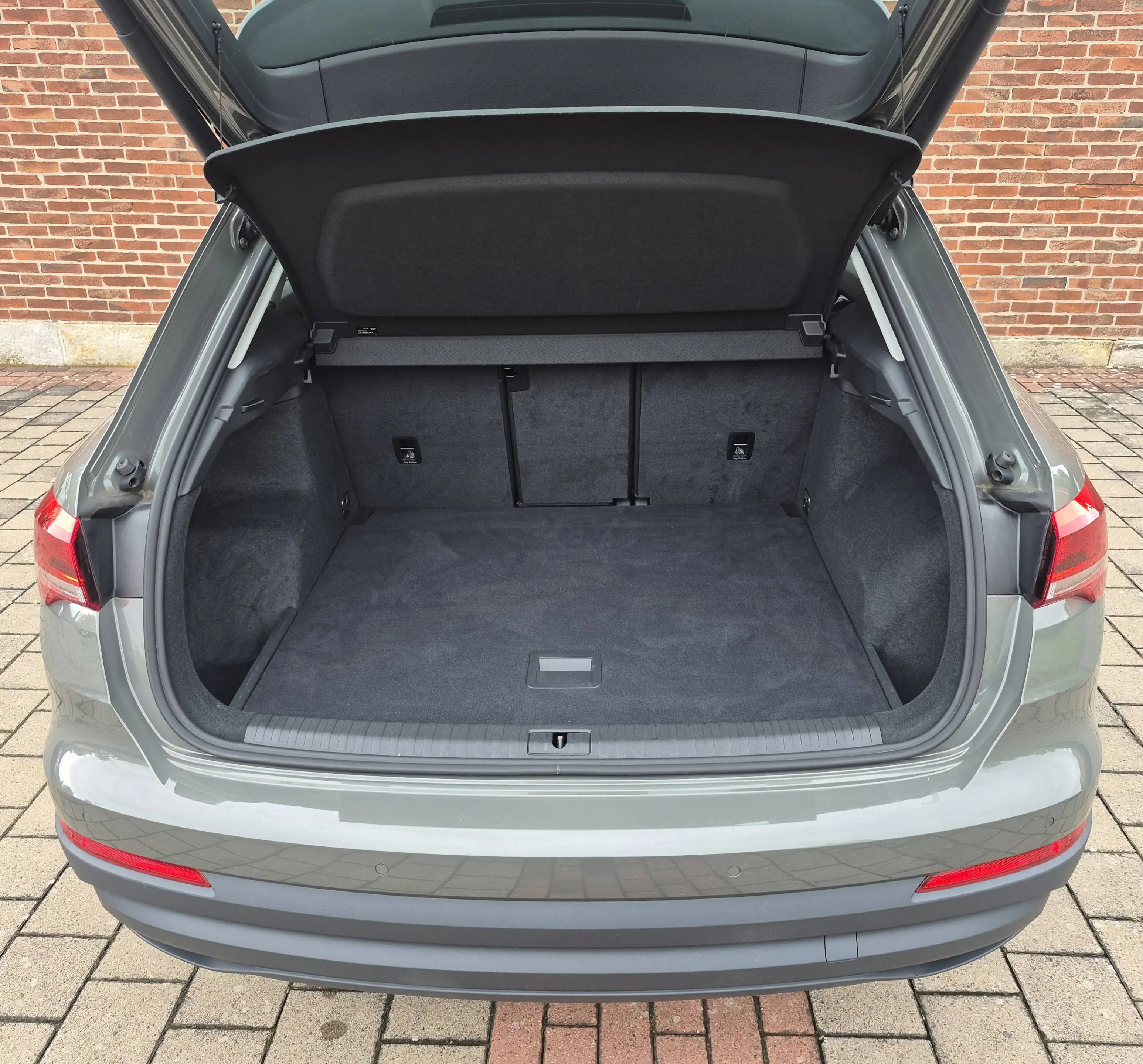 Audi Q3 35 TFSI LED/SHZ/NAVI/SOUNDSYSTEM/S-Line — photo 6