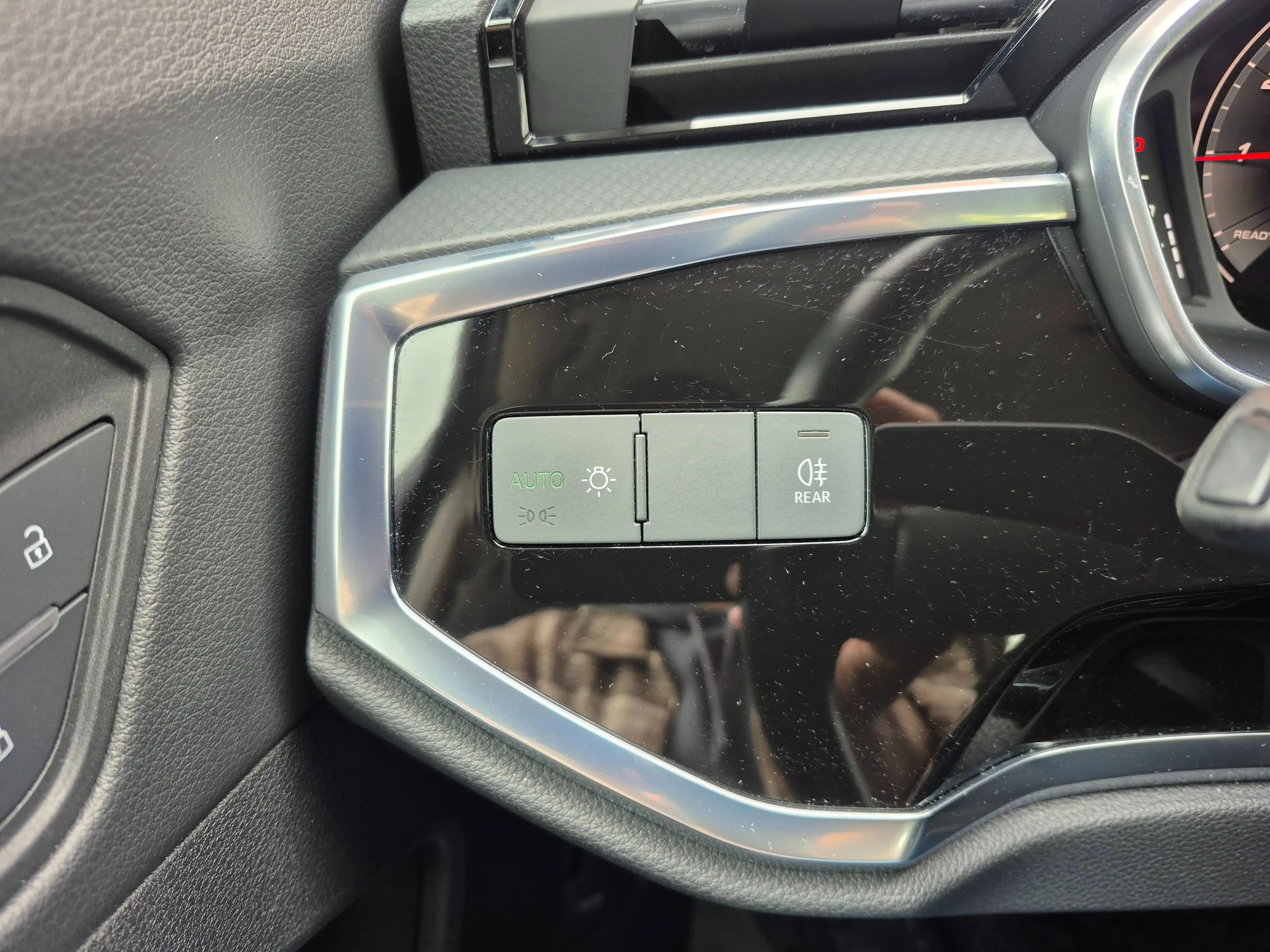 Audi Q3 35 TFSI LED/SHZ/NAVI/SOUNDSYSTEM/S-Line — photo 14