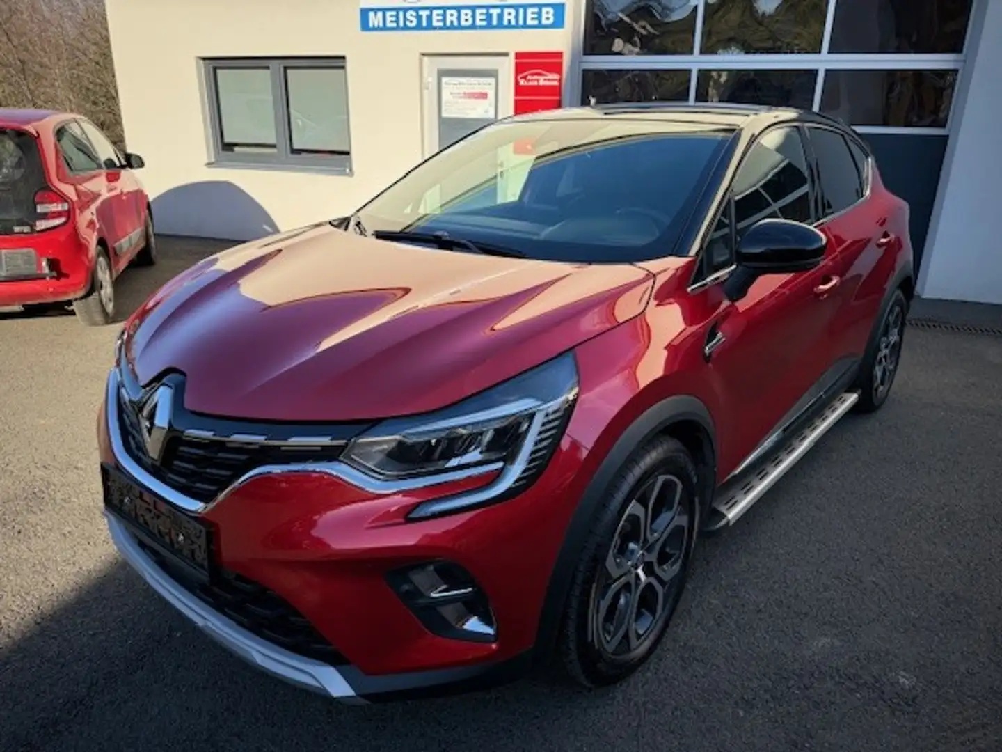 Renault Captur E-TECH Hybrid 145 Techno Aut. Rot - 1