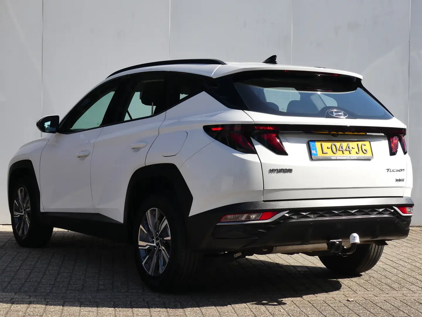 Hyundai TUCSON 1.6 T-GDI HEV 224PK i-Motion | TREKHAAK | CAMERA | Weiß - 2