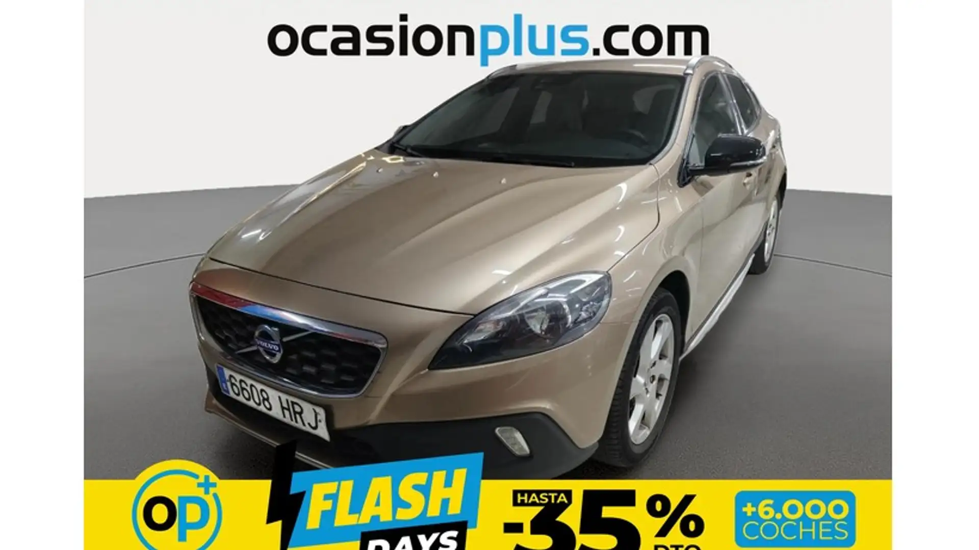 Volvo V40 Cross Country D2 Momentum Marrón - 1