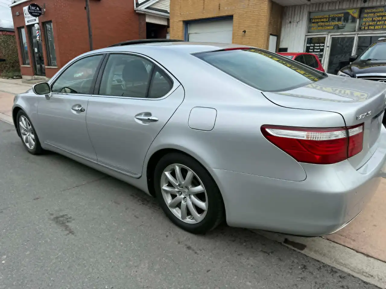 Lexus LS photo Lexus LS