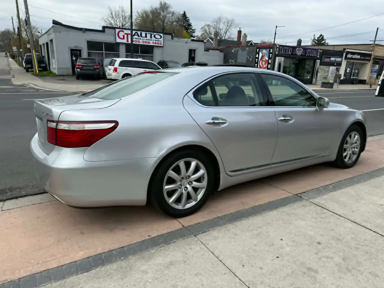 Lexus LS photo Lexus LS
