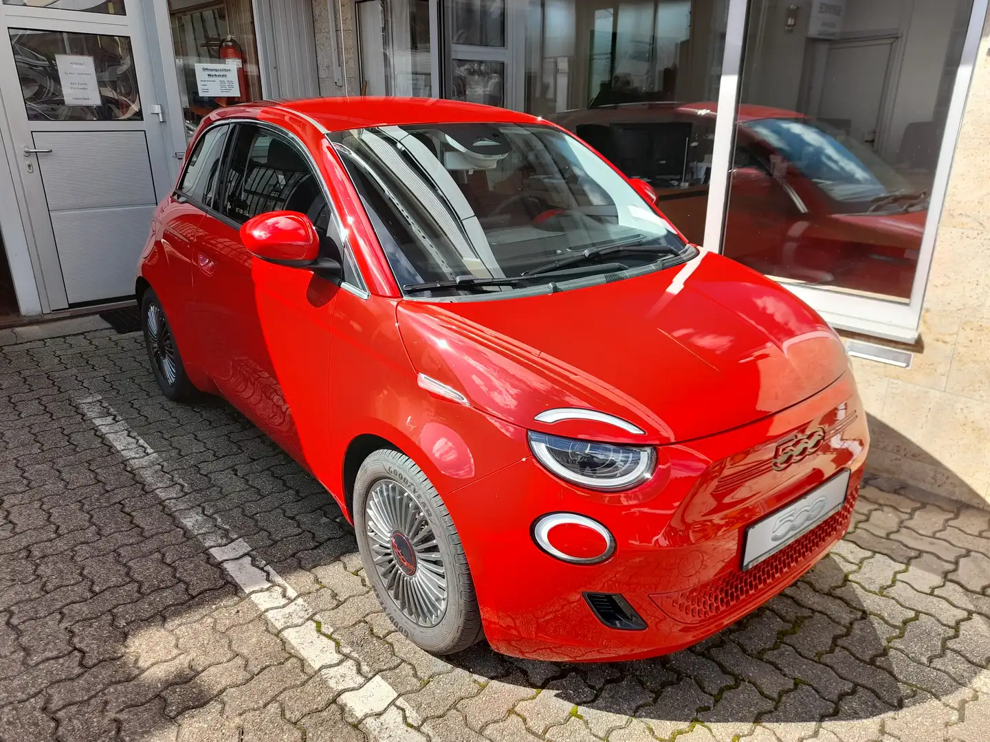 Fiat 500e Red Rot - 1