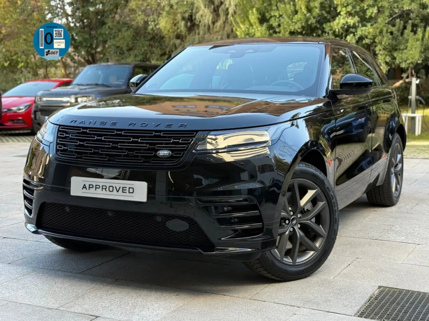Land Rover Range Rover Velar 2.0 i4 PHEV Dynamic SE 4WD Aut. 404 Schwarz - 1