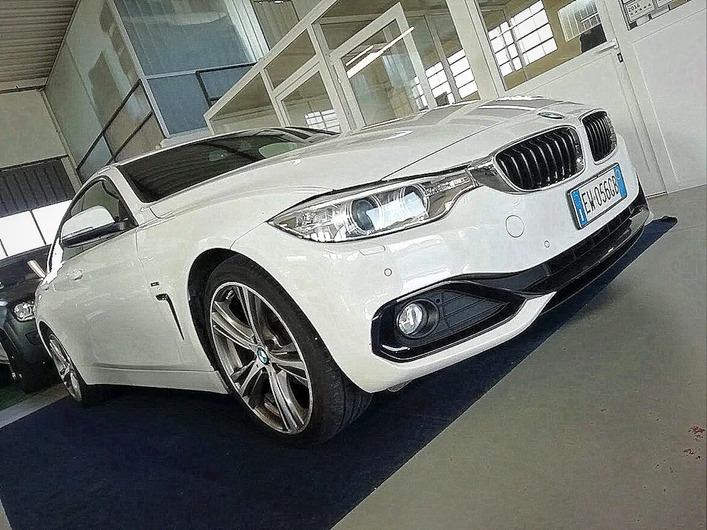 BMW 420 d GranCoupe XDRIVE SPORT EUR6 AUT 19" PELLE CAMERA Білий - 1