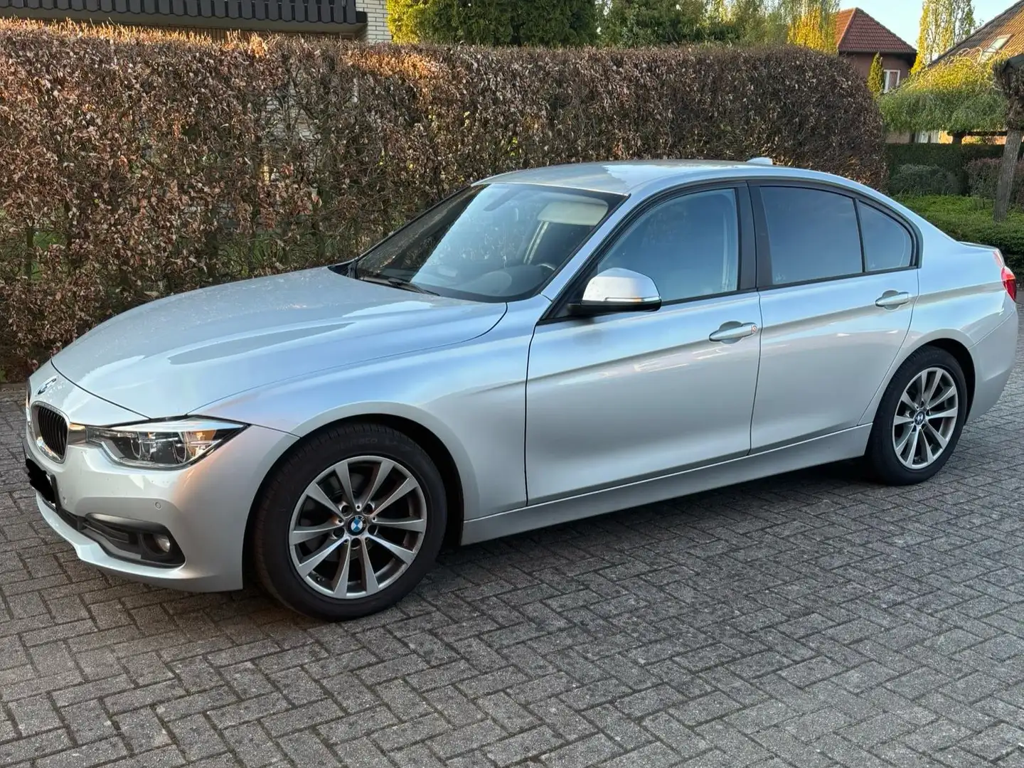 BMW 320 Efficient Dynamics Silber - 2