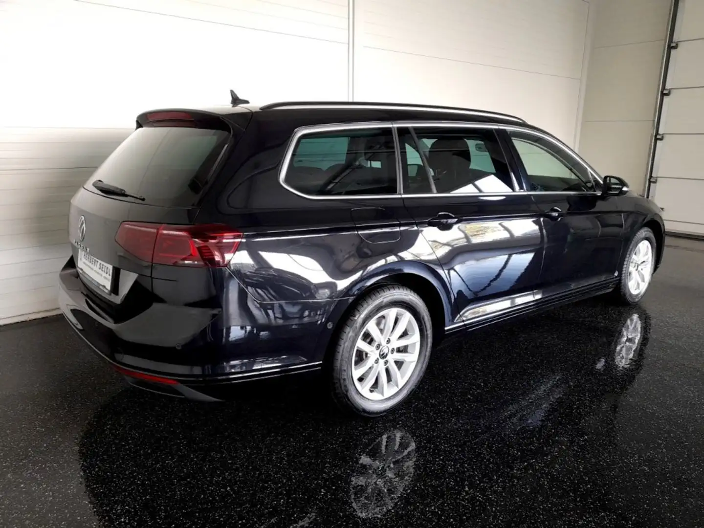 Volkswagen Passat Variant BUSINESS 2,0 TDI DSG *MATRIX-LED / VIRTUELL / NAVI / ACC / KAMERA / SPORTMASSAGESITZ / TRAVEL ASSIST* Schwarz - 2